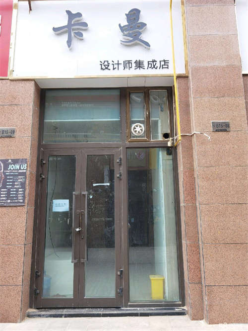 出租店铺简单装修，接手即可营业，转让费面议