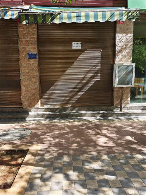 出租小区入住率高，周边有州医院.菜市场，人流量大。
