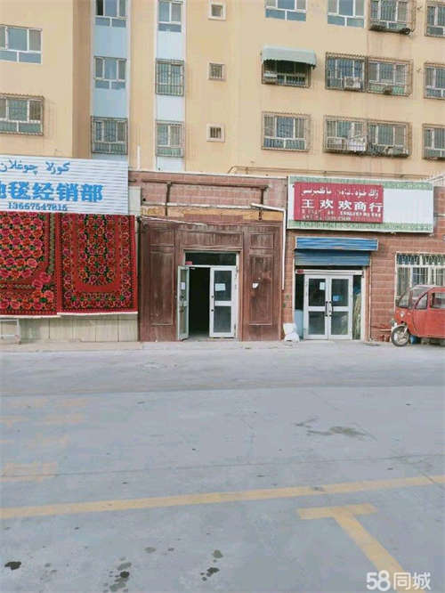 出租临街商铺，方便做生意，面积大