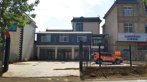 出租，场地宽敞（可停放十几辆车），交通便利，