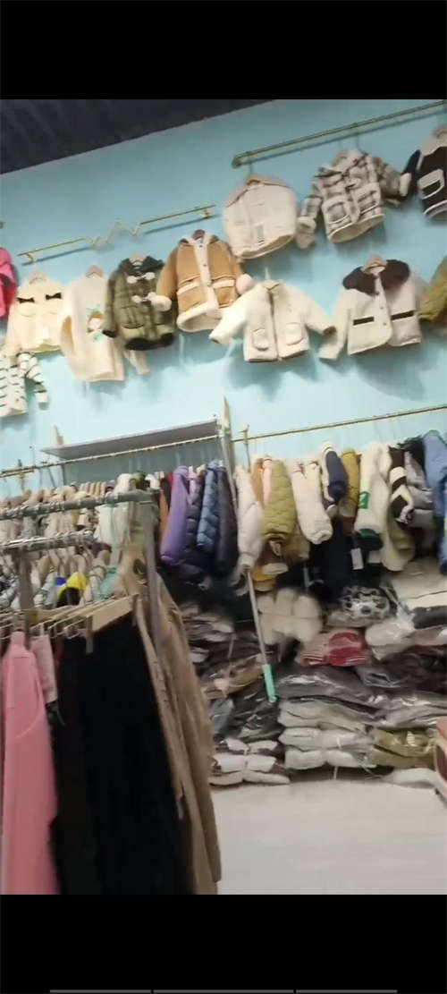 中东新生活童装区主通道旺铺转让