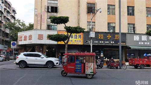 出租位置在宋肥肠旁边 口岸好 人口多 学生上班族都有