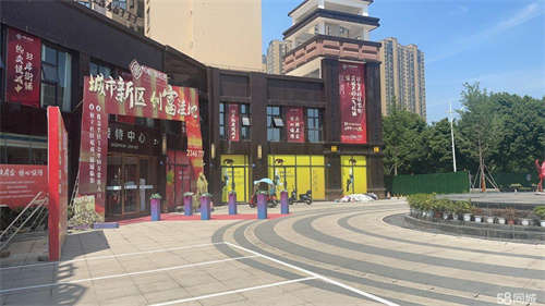 出租房东直租，商铺位置好，。