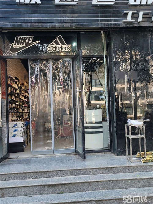 出租临街门面，可带生意转，