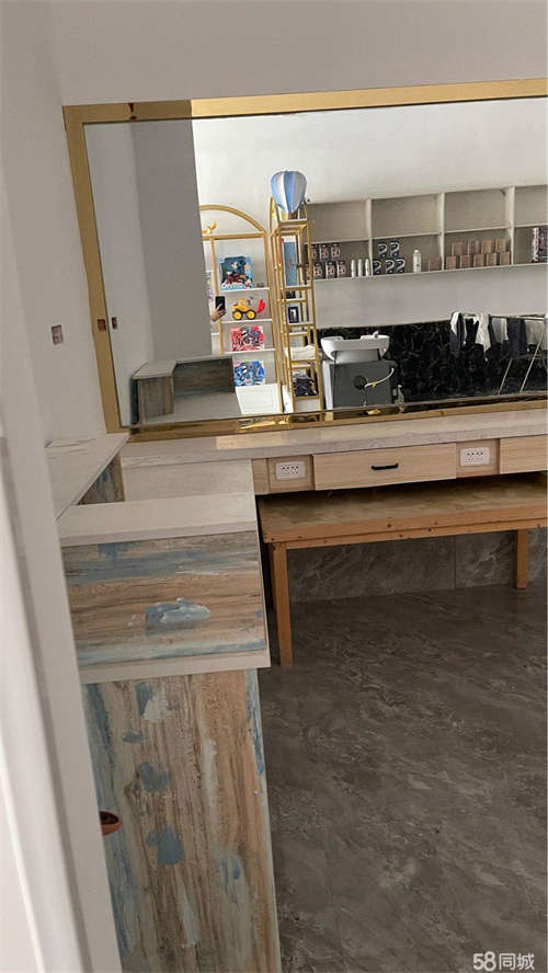 出租位置万达东侧 诚招美甲店合作 带工具来就可以干