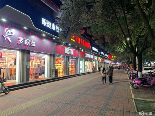 出租店面临街，客源稳定，地段繁华！