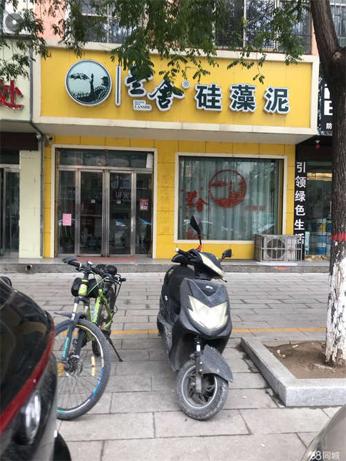出租地理位置优越，客流量大，停车方便