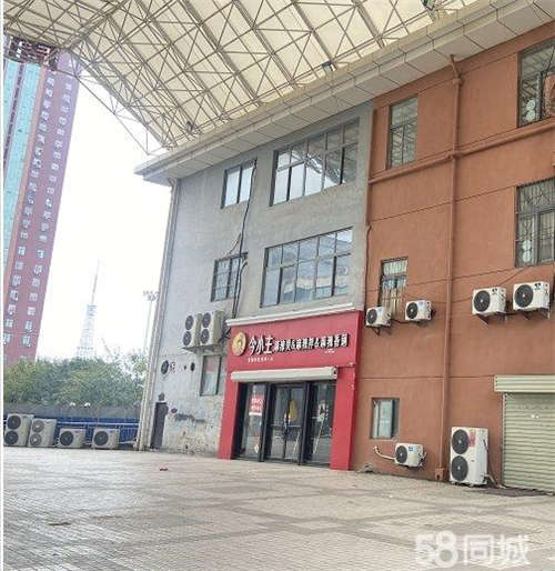 出租圣都购物广场商铺招租，人流量集中，价格优惠，速速咨询