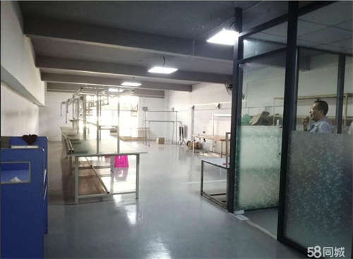 出租天桥东工商河路一楼200平出租，有办公室装修漂亮