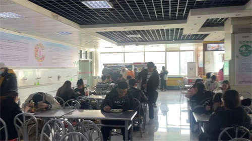 出租（招商）2万人菏泽学院封闭式食堂档口免房租可做面食小吃免装修