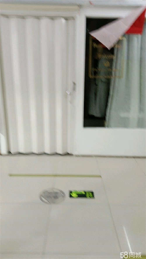 出租中嘉大道e区118商铺，位置好，圈楼南门楼下