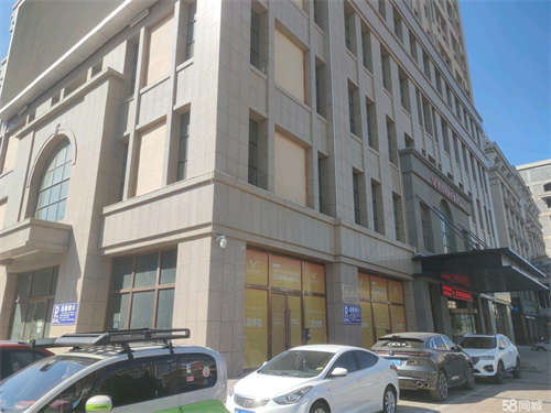 出租临五路与胜利路十字路口，交通便利且居民区集中