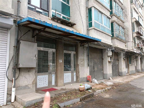 出租东洲区政府后面1楼门市 临近区政府信访局，可租可售