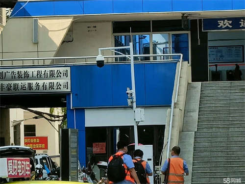 出租店面楼层高，临街，流动客源多，办公和经商人员多