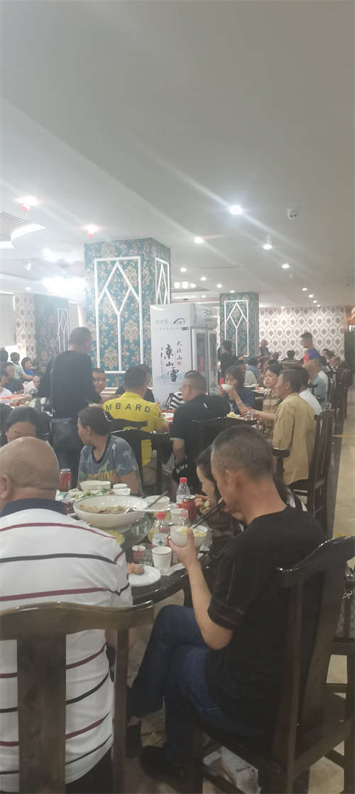 地段位置好，停车方便