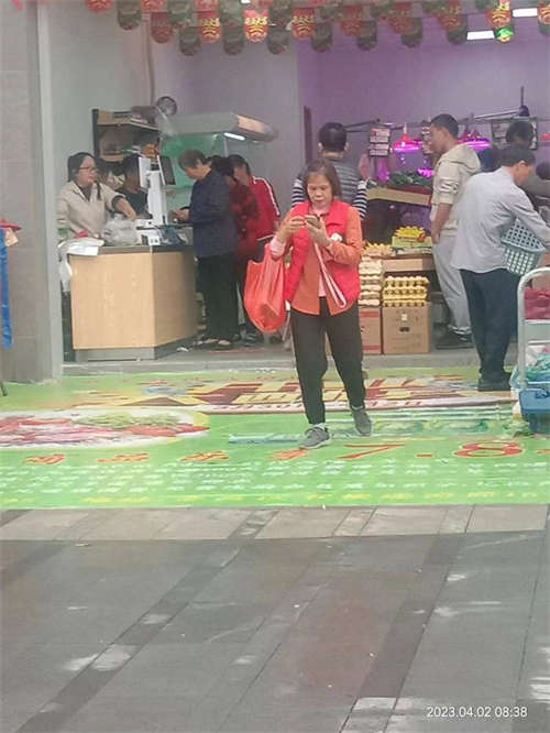 即转即开业，小学，幼儿园门口