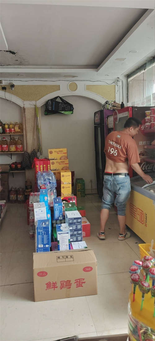个人原因，盈利超市转让，
