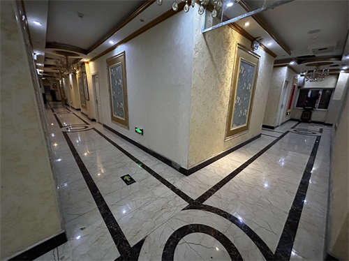营业中足浴店