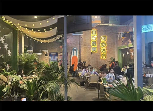 好地段旺铺转让 前后两个院子 接手可营业