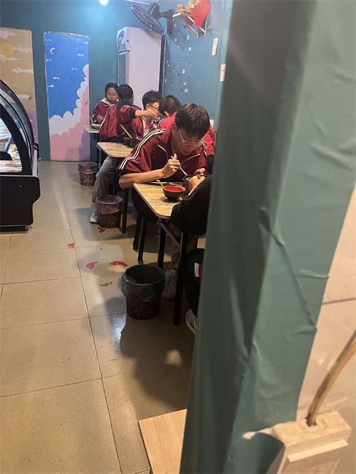 小学初中高中门口的优质房源