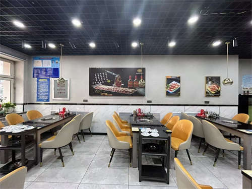 东四道街唯一家出兑旺铺！接受直接干！店主已在南方