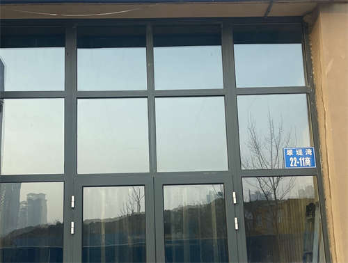 旺铺转让覆盖燕山大学，附近两家工地
