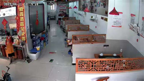 营业中地锅鸡店转让