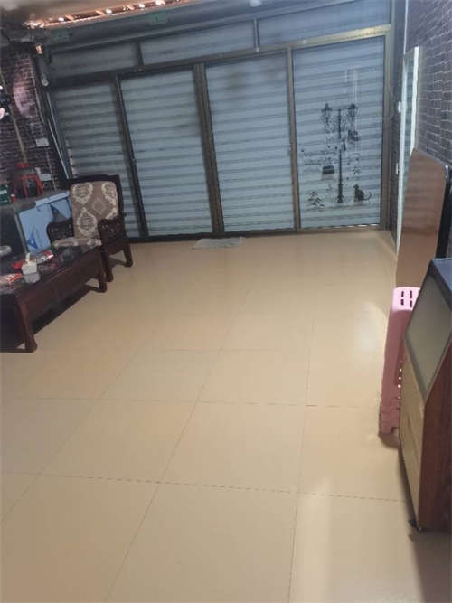 私人住宅店铺   适合做餐饮
