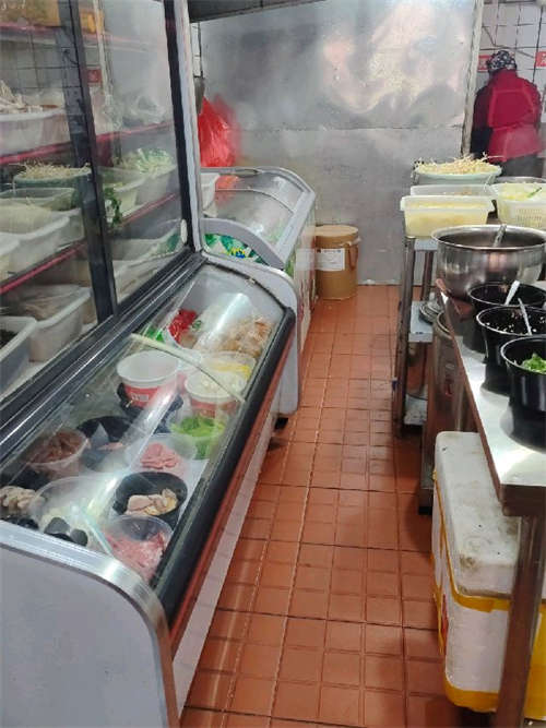 冒菜西施店，加盟店，带技术设备一起转让
