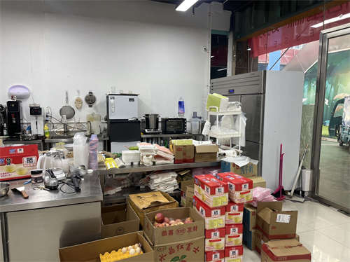 外卖甜品店生意火爆临街包技术