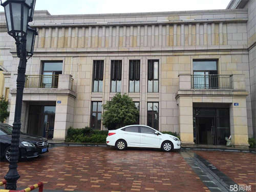 出租王店巴黎印象小区大门口商铺