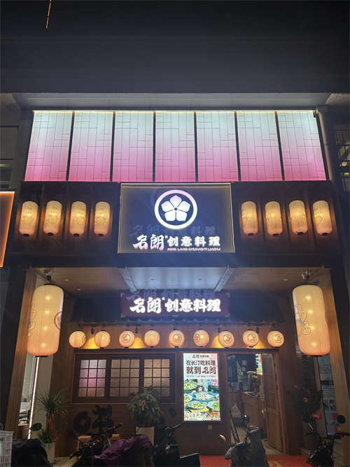 旺铺转让，正街店铺位置优越，人流密集
