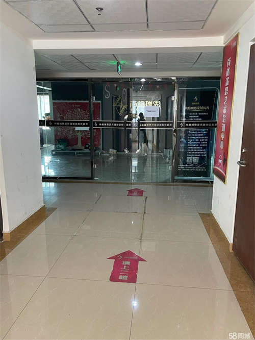 出租龙基大厦2楼商铺出租，可办公、培训班