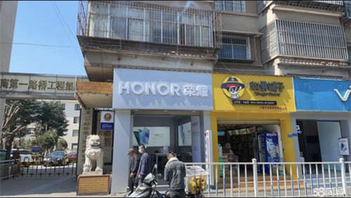 出租市中心，泰安路，鸿城广场正对面，房东直租，非诚