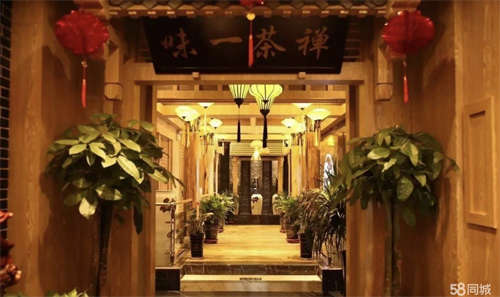出租无转让费，豪华装修，无需其他接手即可营业。