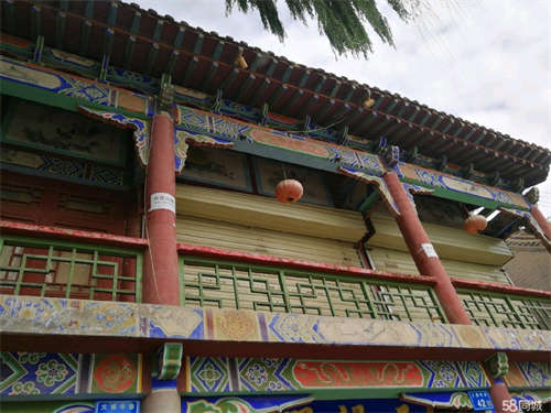 出租大佛寺步行街二楼商铺出租，简装100平