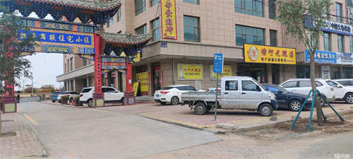 出租丝路商联住宅小区门口一层商铺出租