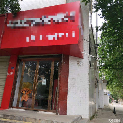 出租位于崆峒大道中心地域，临街门面，位置优越