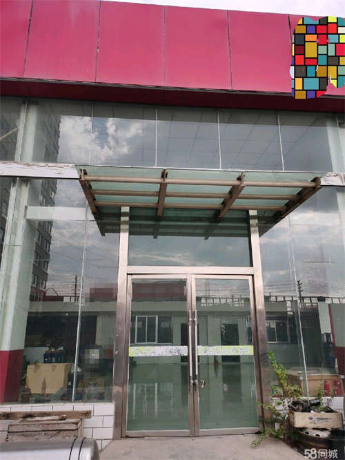 出租原为汽车展厅，可合租