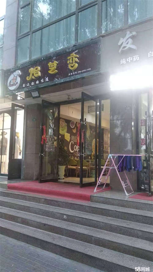 出租现有甘州区劳动街阳光瑞景三号楼一层60平米商铺房东低价出租。