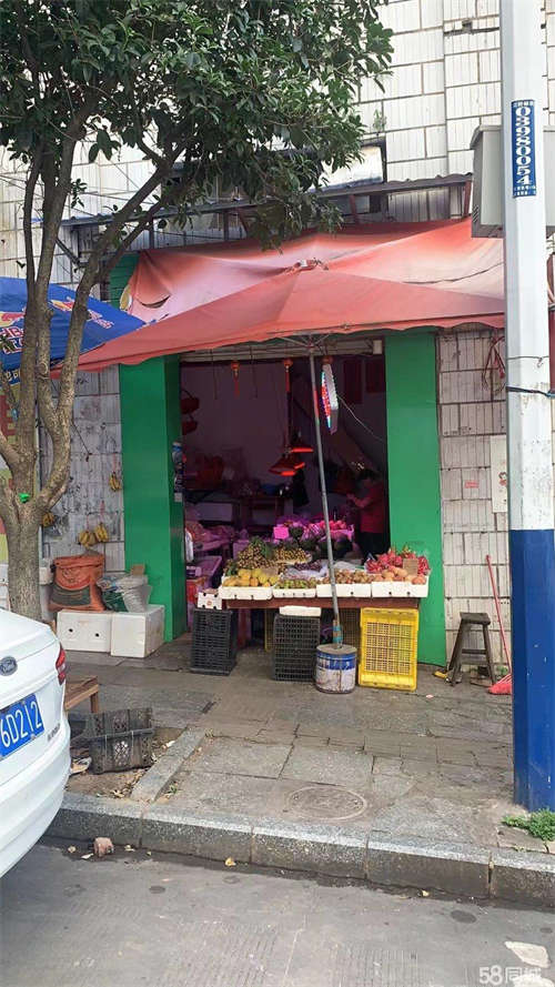 出租临街旺铺，地段好，靠近河东步行街，租金便宜，无转让费