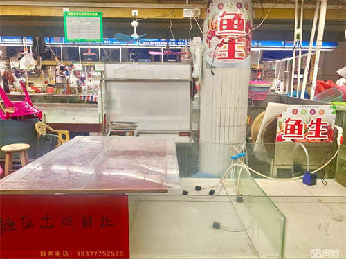 出租鸿发市场摊位出租/转让，人流稳定
