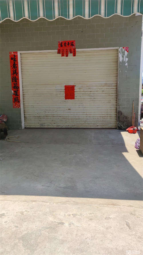 出租幸福菜市场正南门，本人房子，免转让，手续齐全，