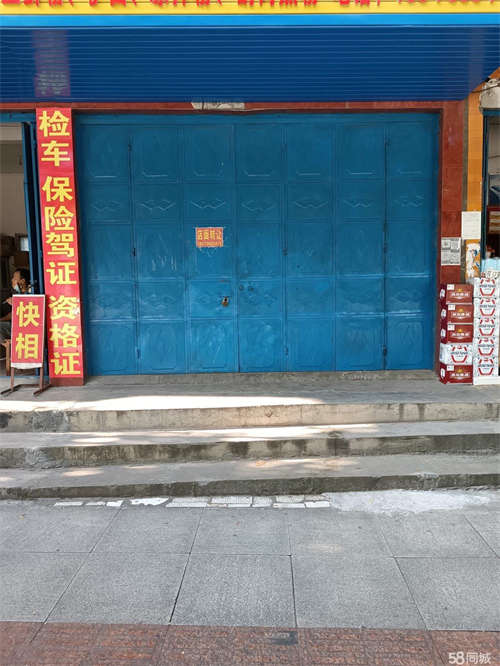 出租六小附近交警大队对面门面出租