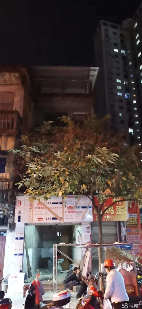 出租东风菜市场大门旁整栋招租转让