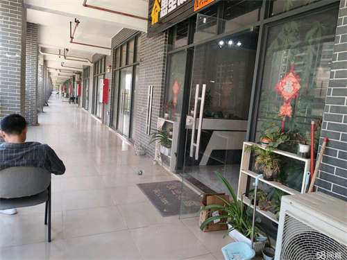 出租办公室转让，88平方，装修好