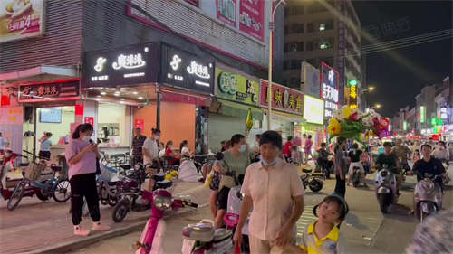 出租房东直租无费用 100米工厂 靠近市场住宅区 人流超旺0竞争