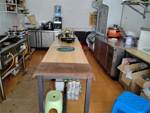 大丰金都贸易城14号楼110室快餐店转让