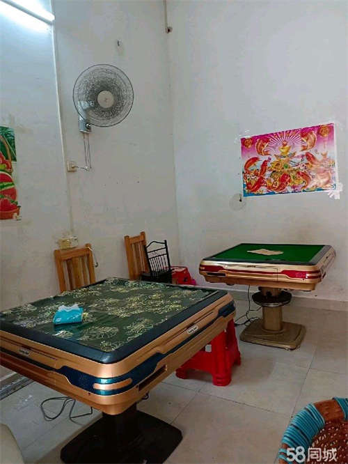 出租老板不同意让转让只为吃了你两千元压金她再自己转让出去