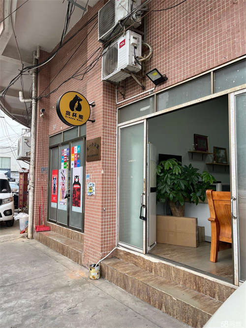 出租办公室转让带装修 可做办公室 仓库等、无需转让费